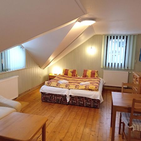 Apartmany Smika 捷克布杰约维采 外观 照片