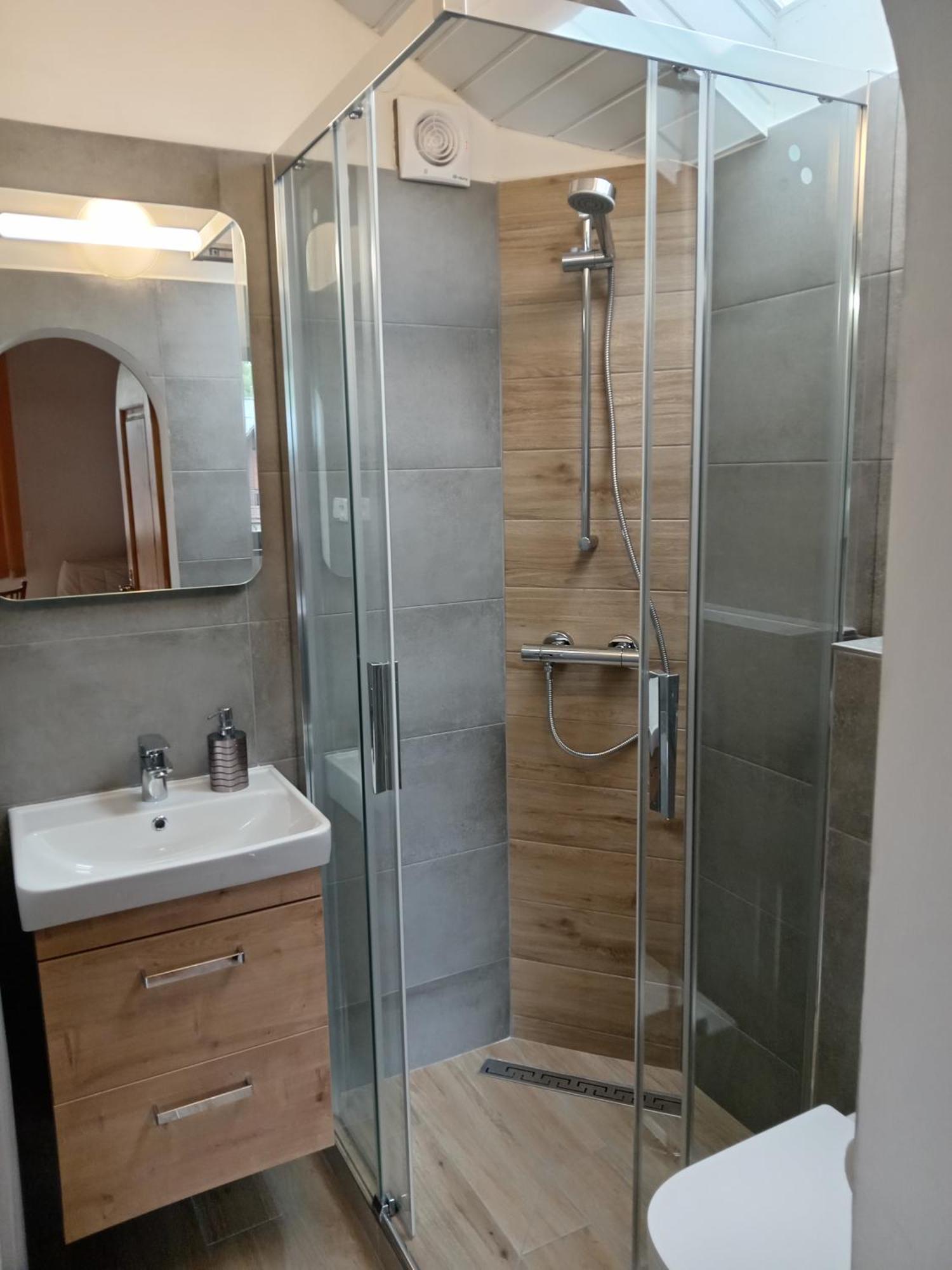 Apartmany Smika 捷克布杰约维采 外观 照片
