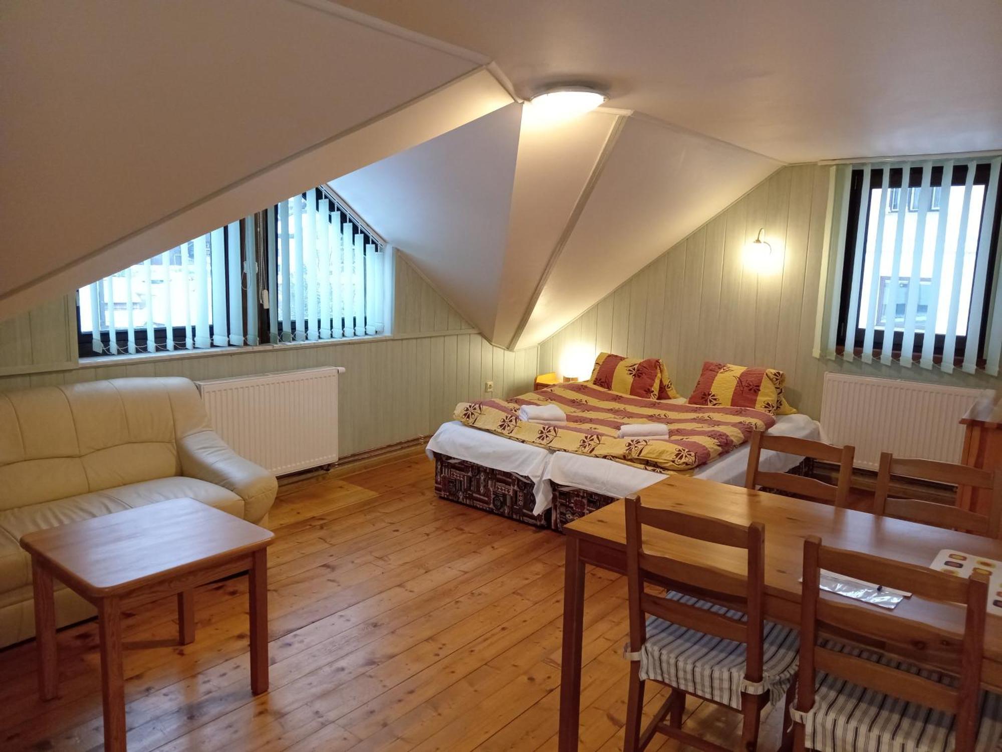 Apartmany Smika 捷克布杰约维采 外观 照片